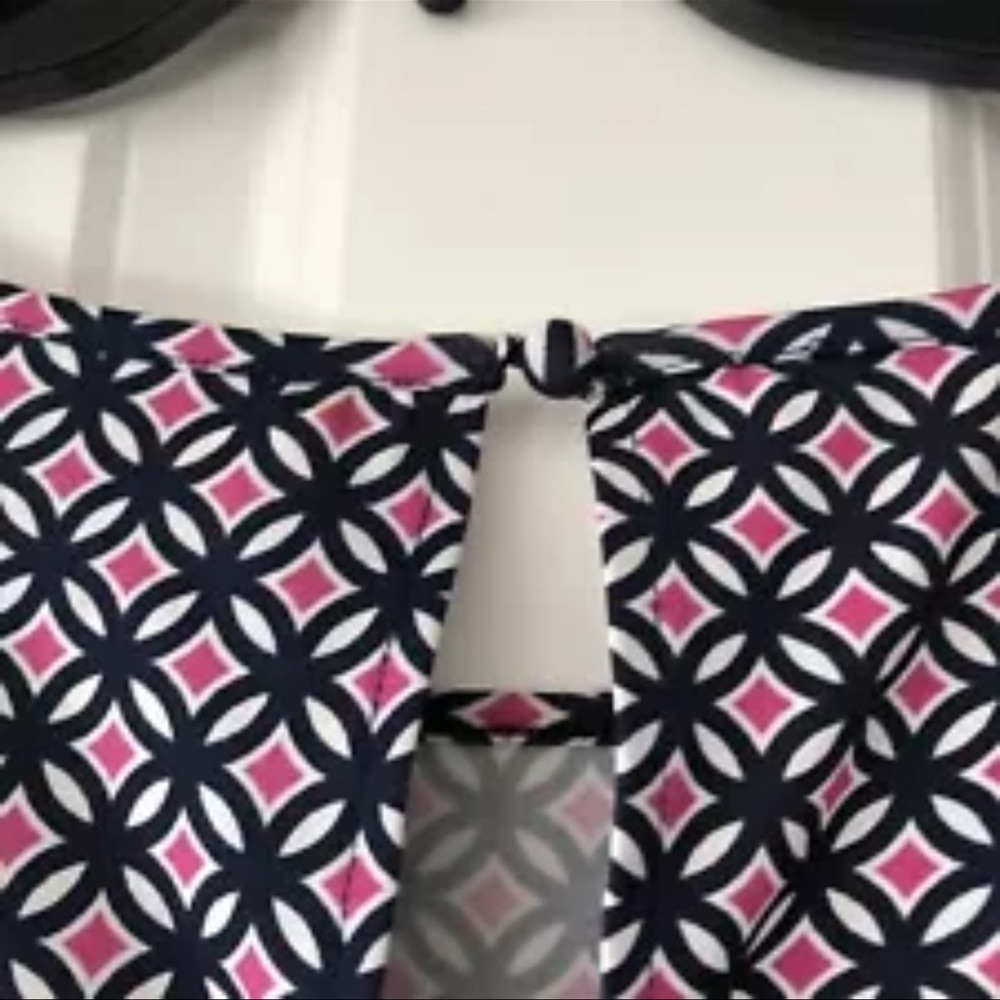 Brand New Jessica Howard Geometric Pink Blue Print Romper Size XS - Picture 2 of 3